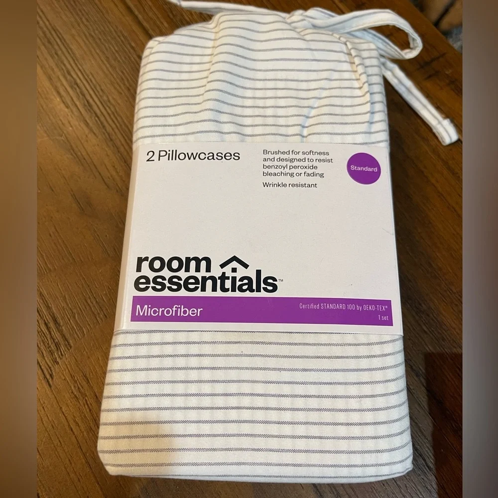 🌸 Bundle of 3 packages‎ Easy-Care Room Essentials Pillowcases NWT